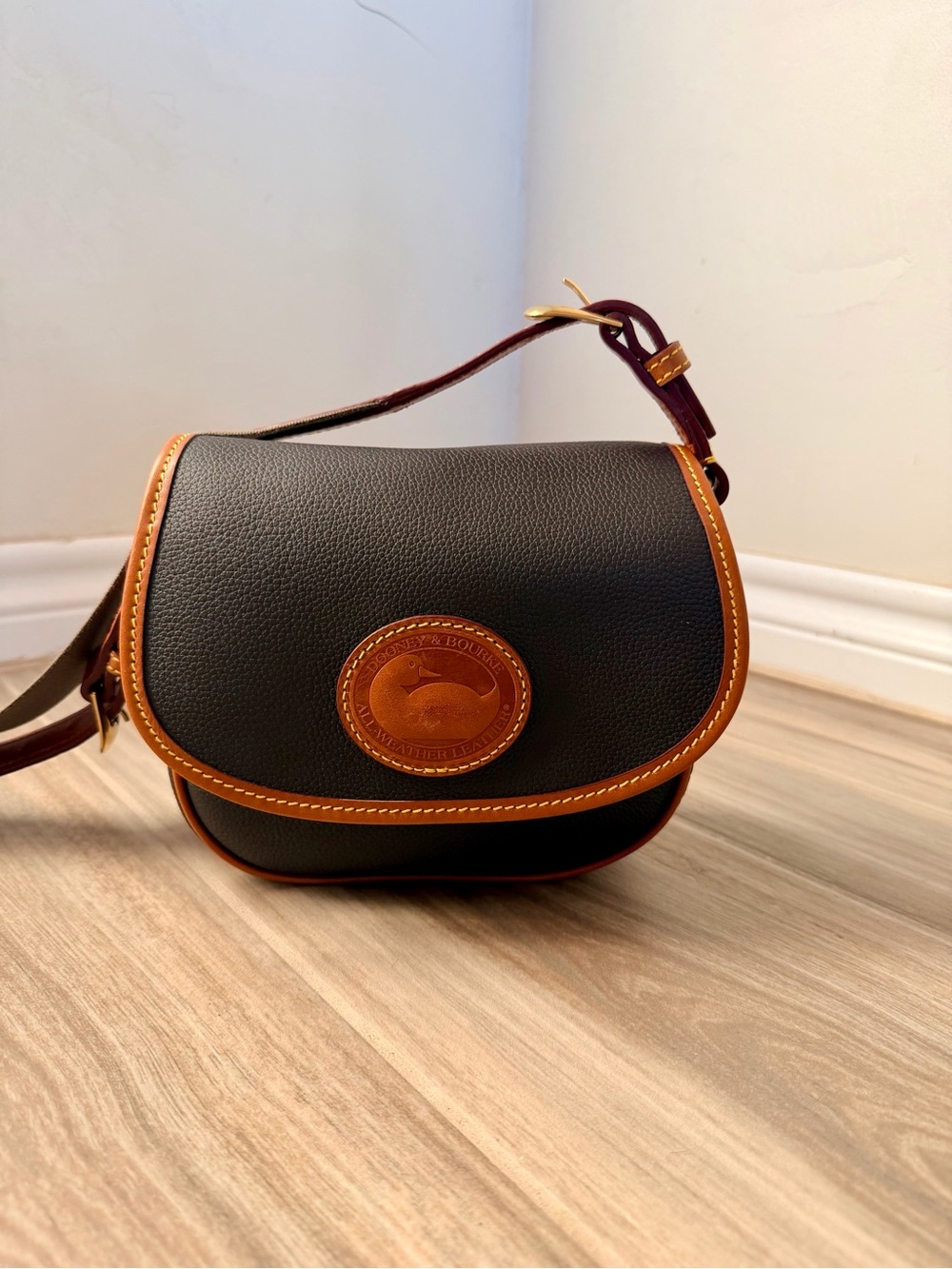 NWOT Dooney & Bourke All Weather Leather 3.0 Saddle Crossbody - Picture 6 of 12